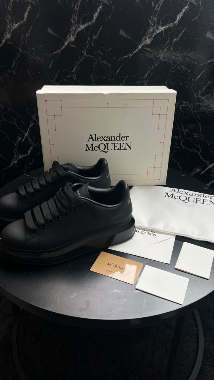 ALEXANDER MCQUEEN